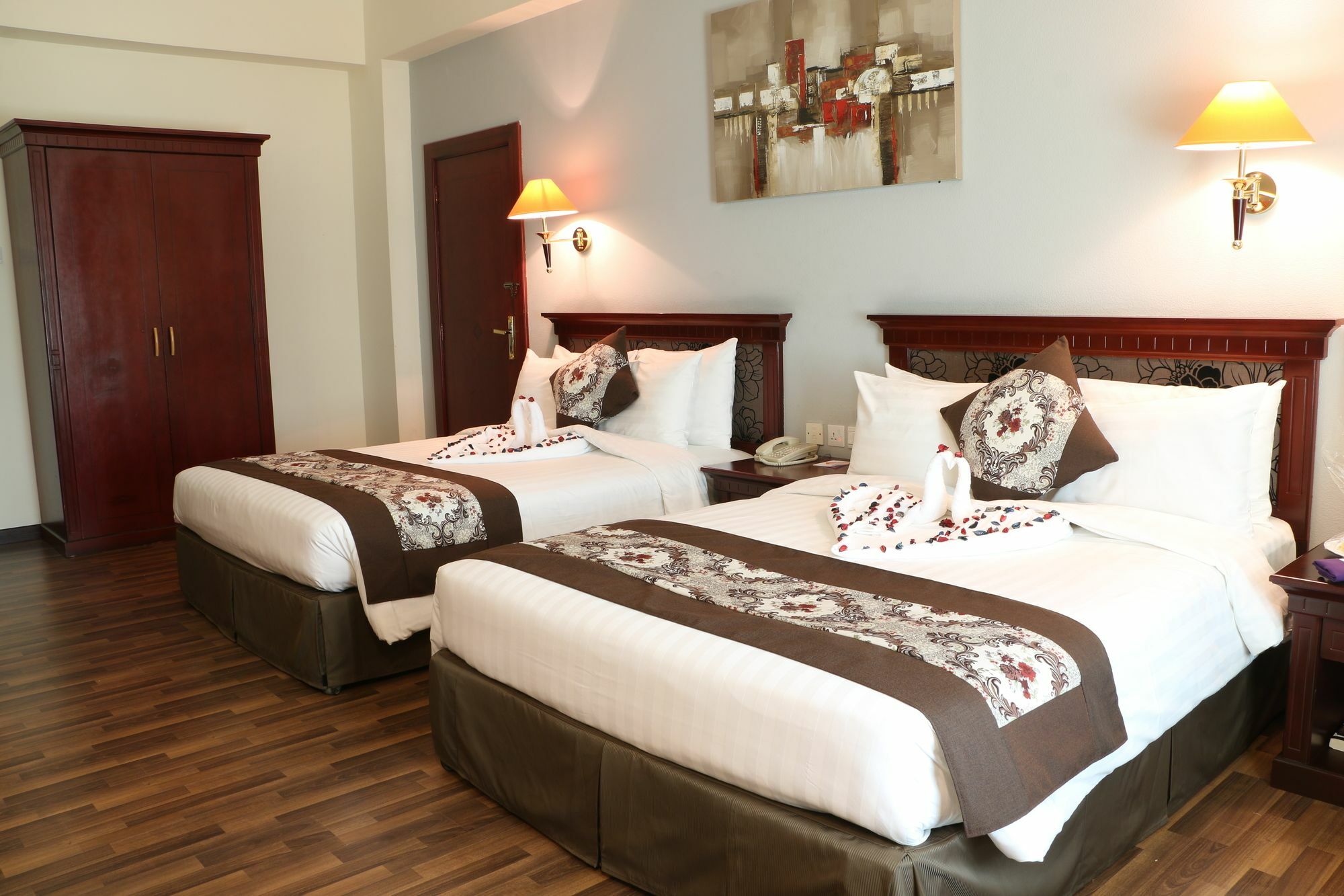 Pars International Hotel Manama Exterior photo